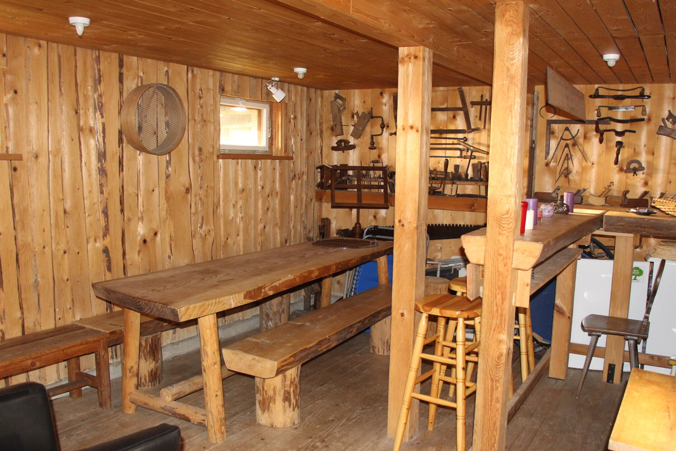 UG Bar-Aufenthaltsraum